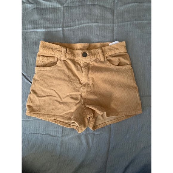 Brandy Melville Pants - Brandy Melville Corduroy Shorts Brandy Melville Pants - Brandy Melville Corduroy Shorts
